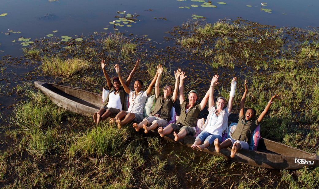 mokoro, safari, okavango delta, botswana