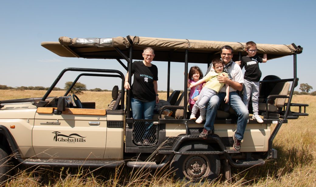 Safari Specialists Botswana game drive Ghoha Hills